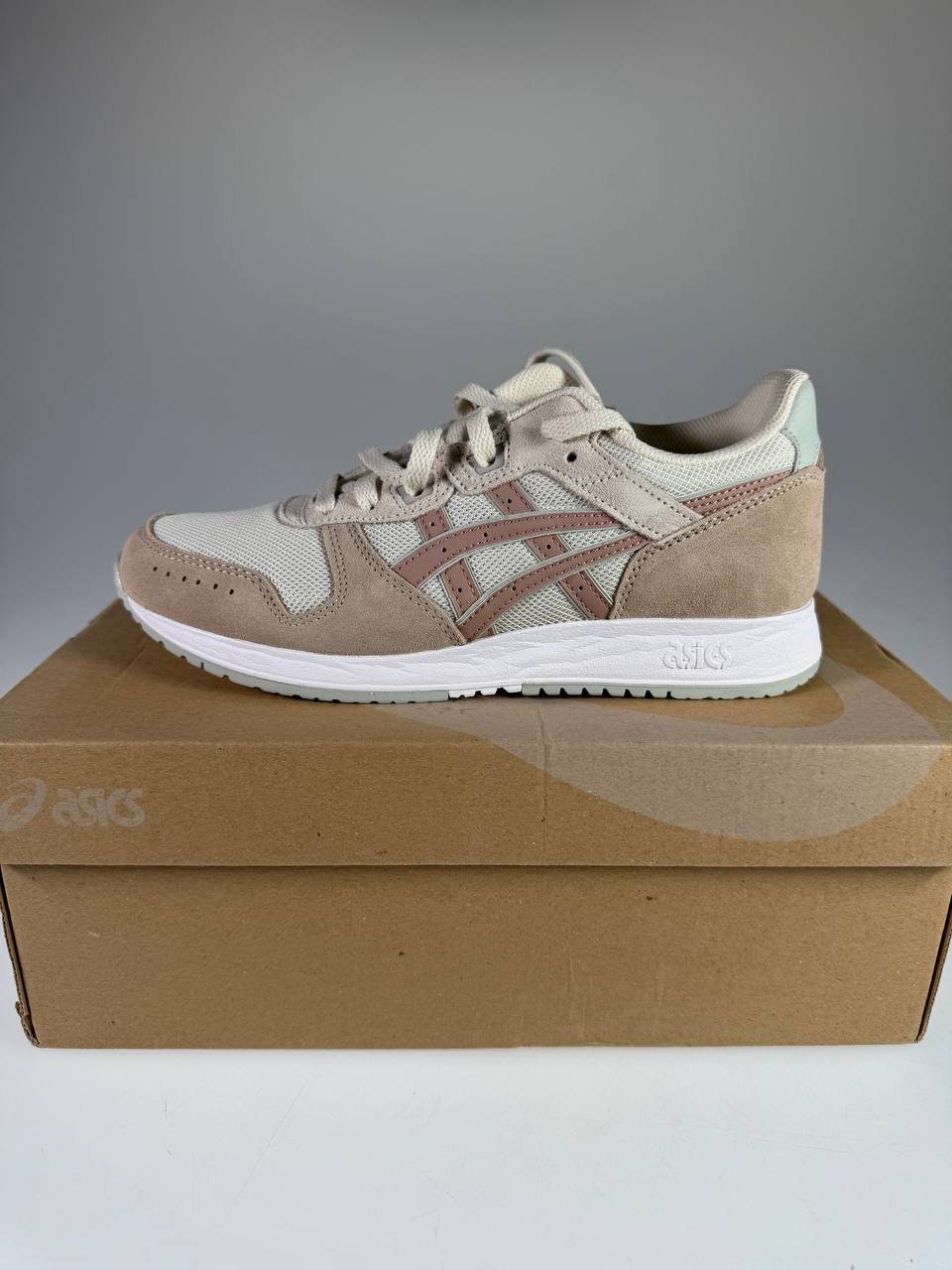 ASICS LYTE CLASSIC Birch/Dusty Steppe – äußere Seitenansicht
