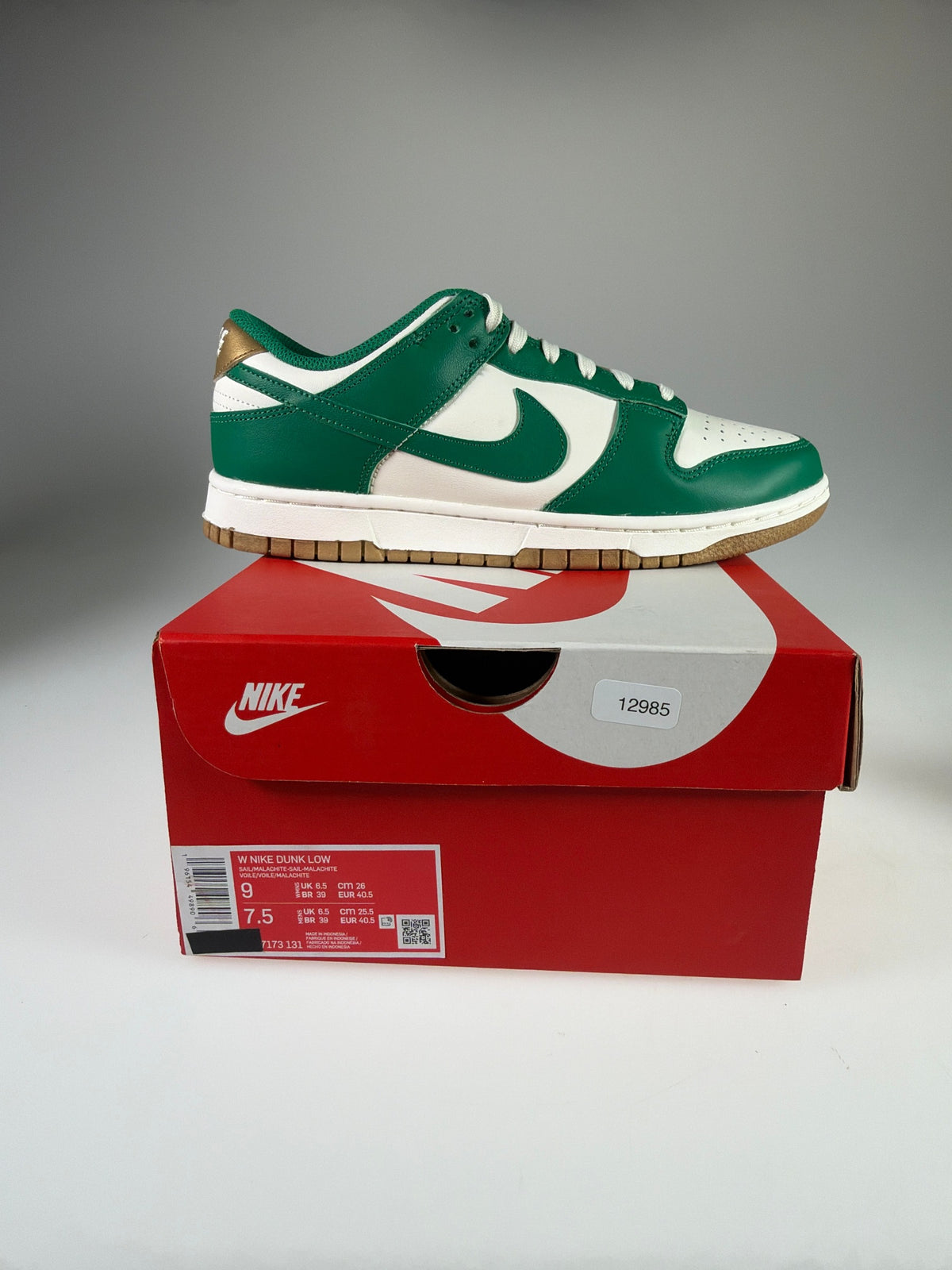 Nike Dunk Low Damen - Größe EU 40,5 #12985