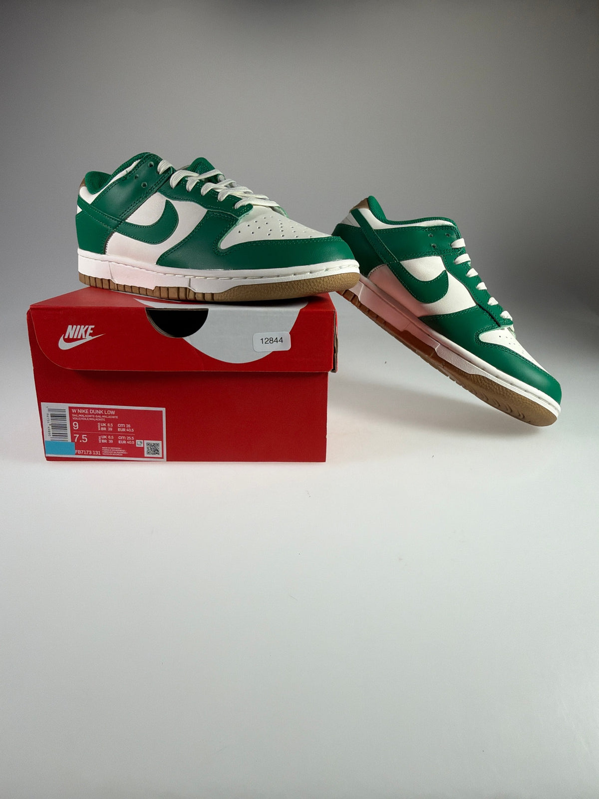 Nike Dunk Low Damen - Größe EU 40,5 #12844