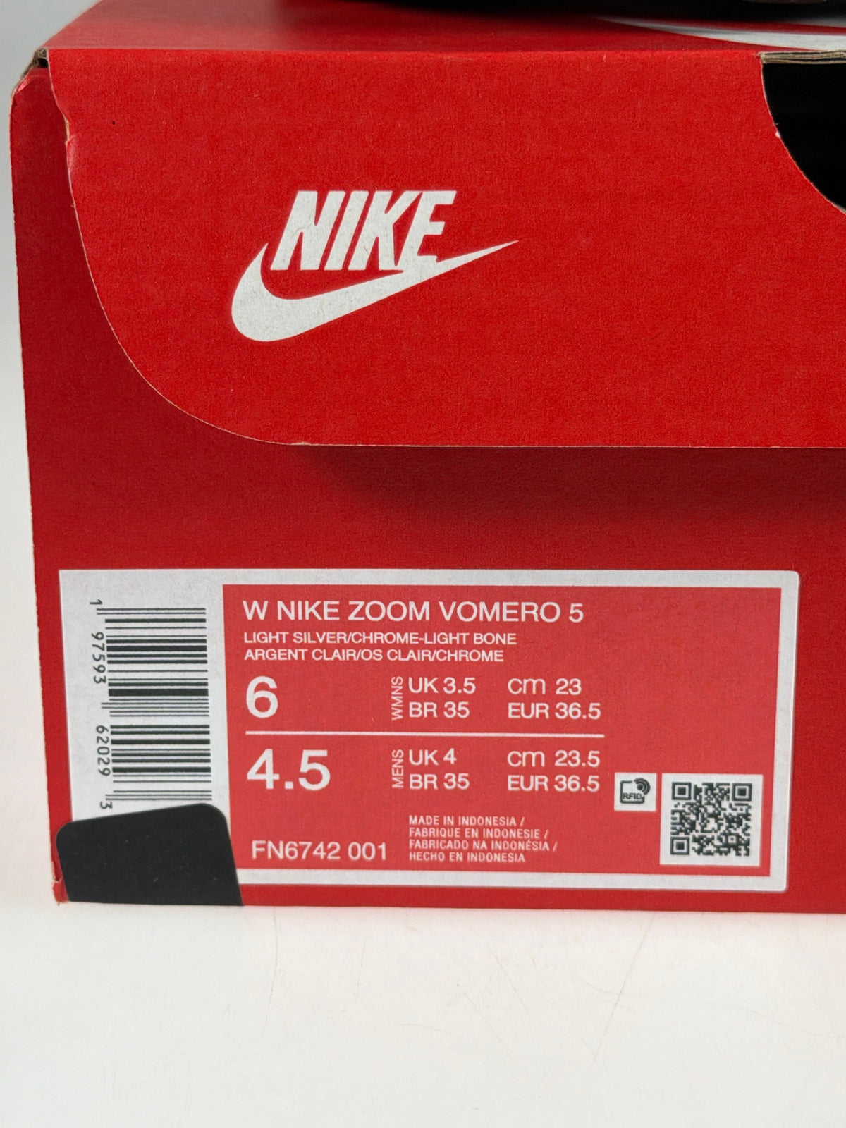 Nike Zoom Vomero 5 Damen - Größe EU 36,5 #12892