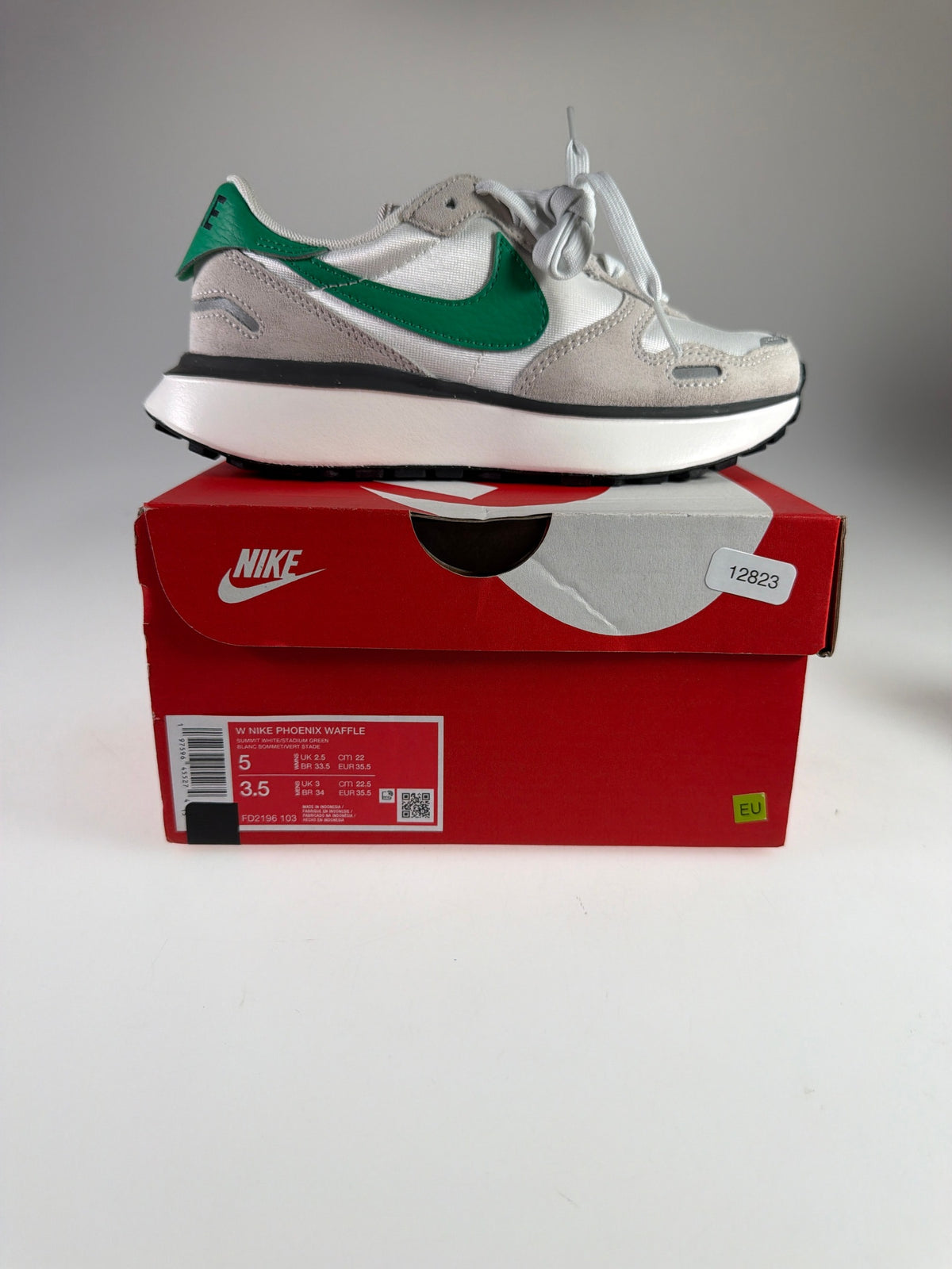 Nike Phoenix Waffle - Größe EU 35,5 #12823