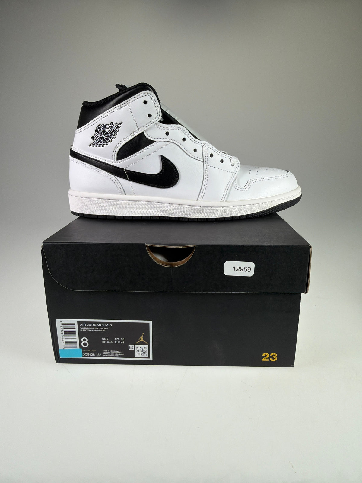 Air Jordan 1 Mid - Größe EU 41 #12959