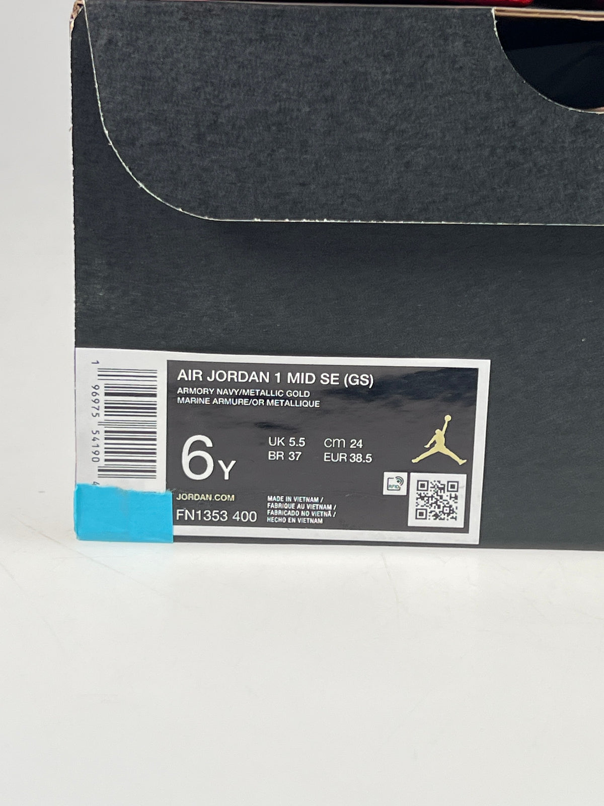 Air Jordan 1 Mid SE - Größe EU 38,5 #12826