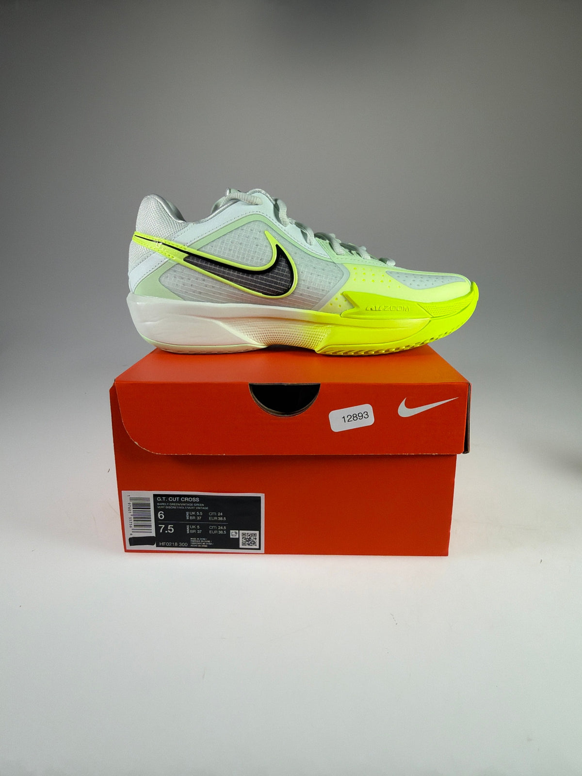 Nike G.T. Cut Cross - Größe EU 38,5 #12893