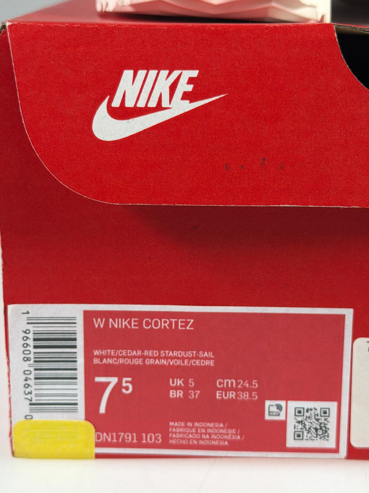 Nike Cortez - Größe EU 38,5 #13003