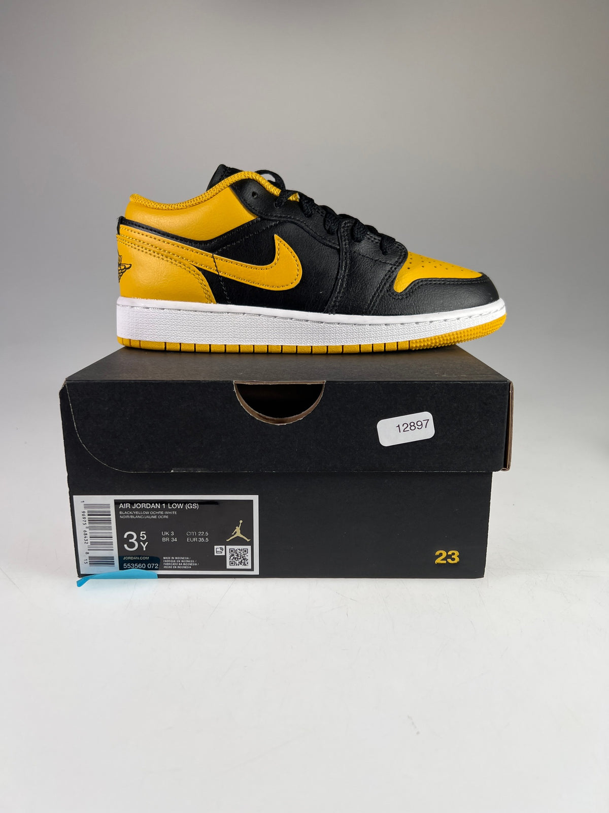 Air Jordan 1 Low (GS) - Größe EU 35,5 #12897