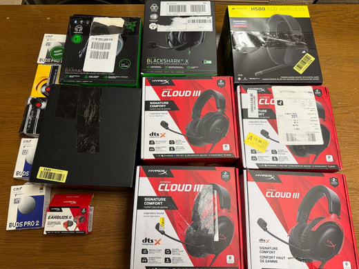 Inhalt der Retourenkiste 2509003 mit Kopfhörern und Gaming-Headsets