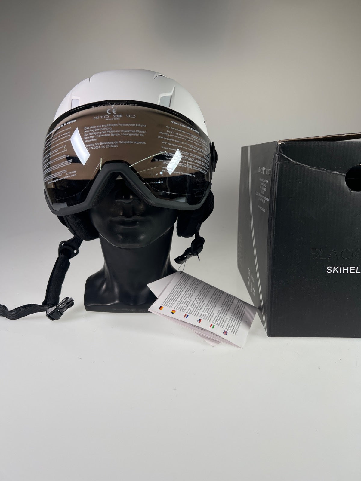 Black Crevice Kirchberg Skihelm mit Visier - Größe 54-57cm #10433