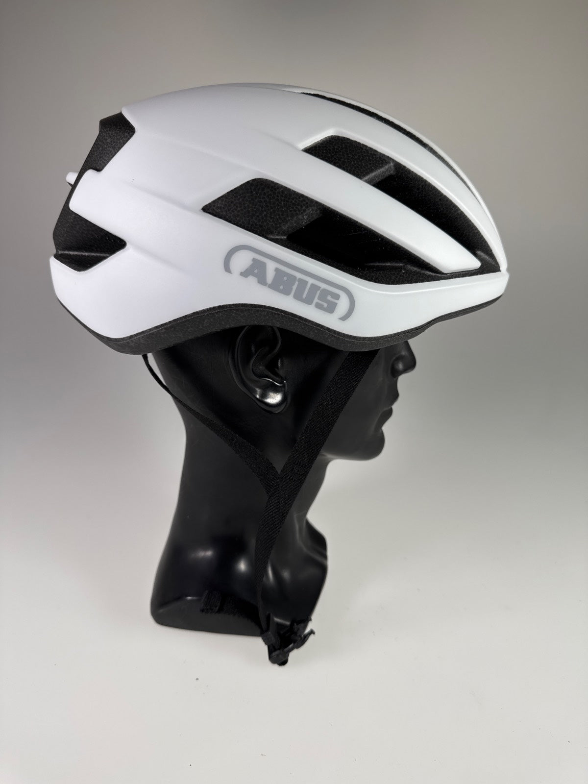 ABUS WingBack Fahrradhelm - Größe 57-61cm #10912