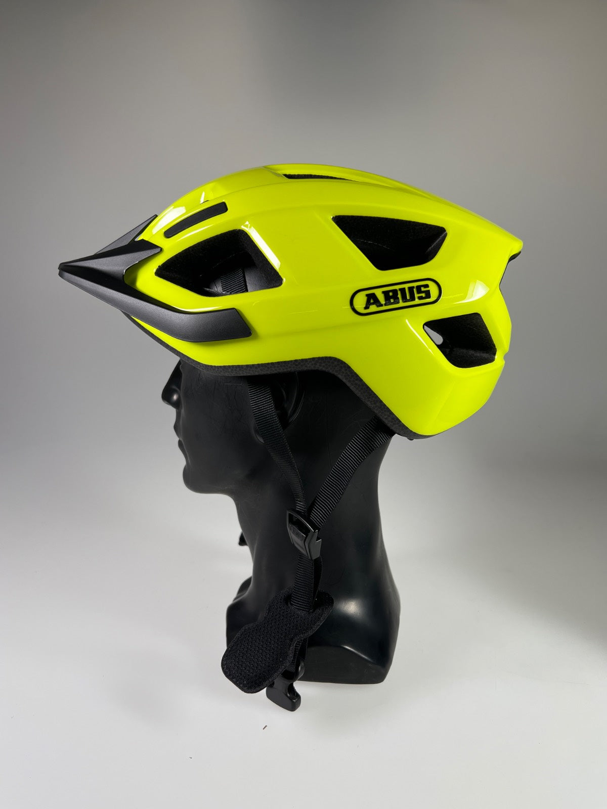 ABUS Aduro 3.0 Fahrradhelm - Größe 52-58cm #10596