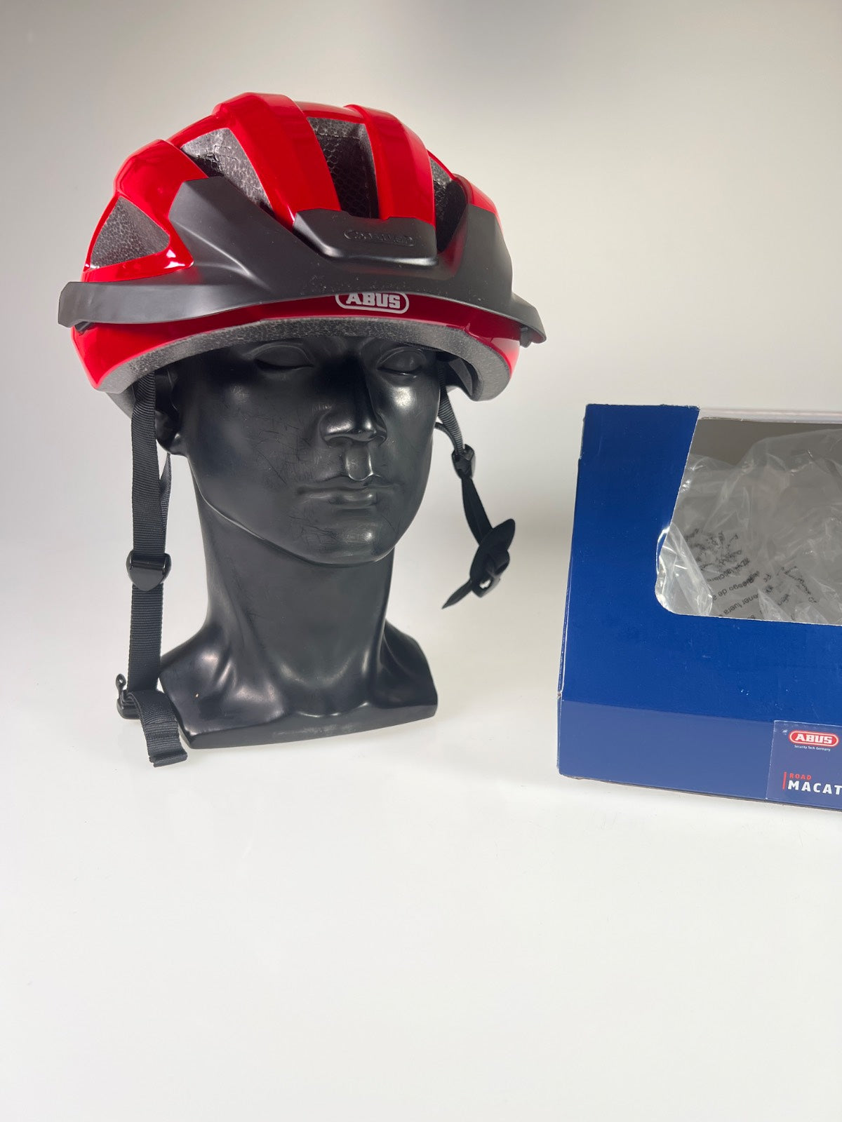 ABUS Macator Fahrradhelm - Größe 58-62cm #10571