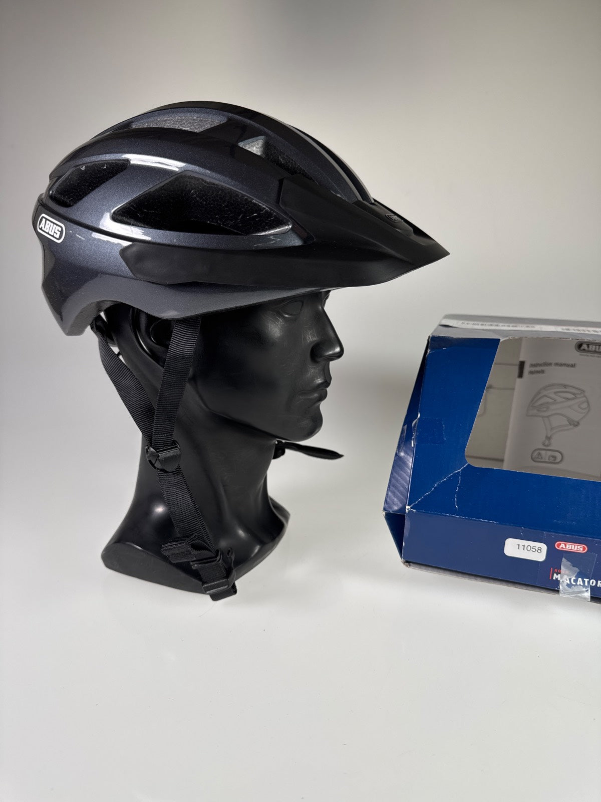 ABUS Macator Fahrradhelm - Größe 51-55cm #11058
