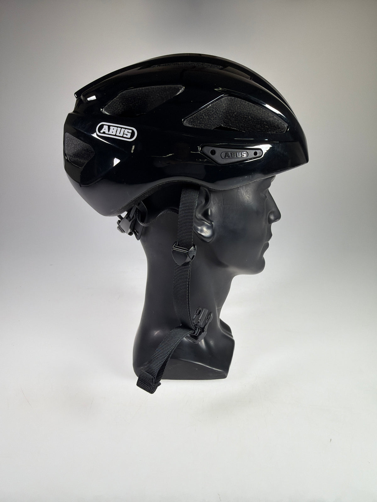 ABUS Macator Fahrradhelm - Größe 51-55cm #12866