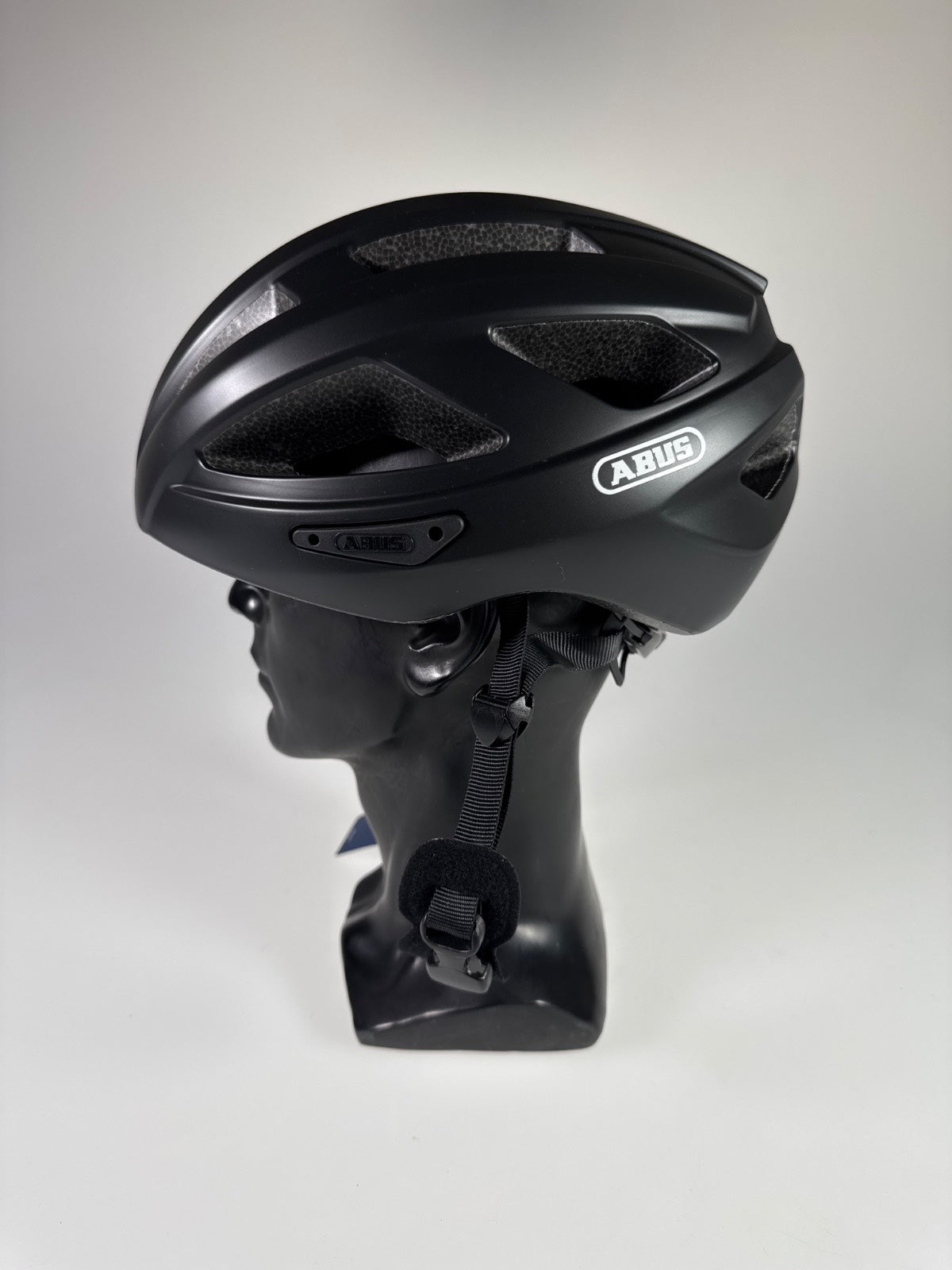 ABUS Macator Fahrradhelm - Größe 51-55cm #10906