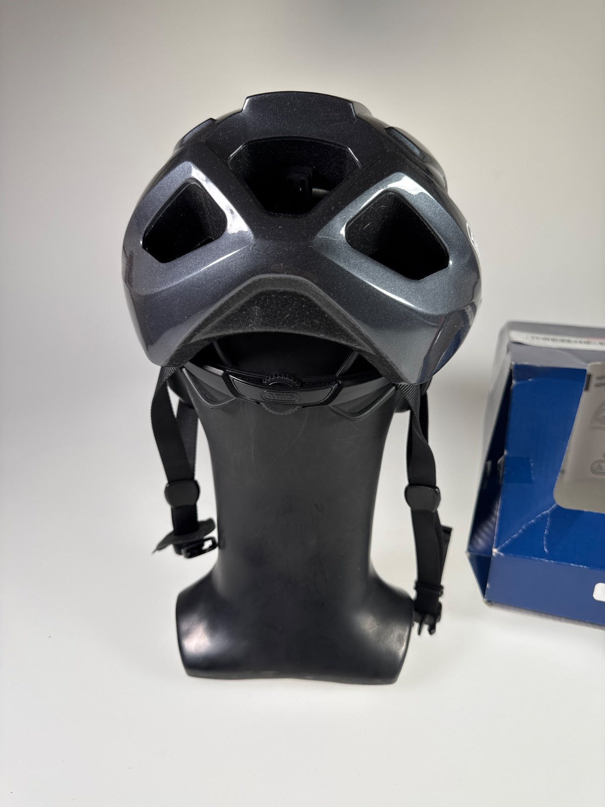 ABUS Macator Fahrradhelm - Größe 51-55cm #11058