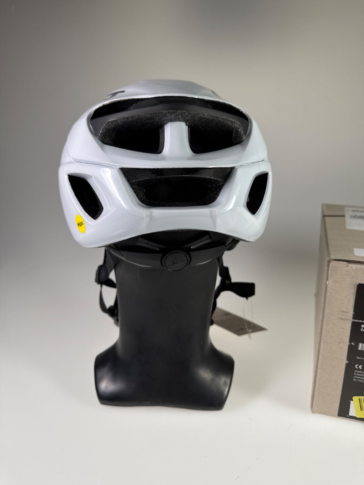 MET Rivale MIPS Fahrradhelm - Größe 56-58cm #10761
