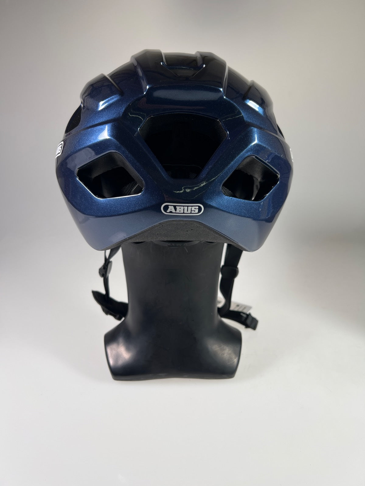 ABUS Macator Fahrradhelm - Größe 58-62cm #10531