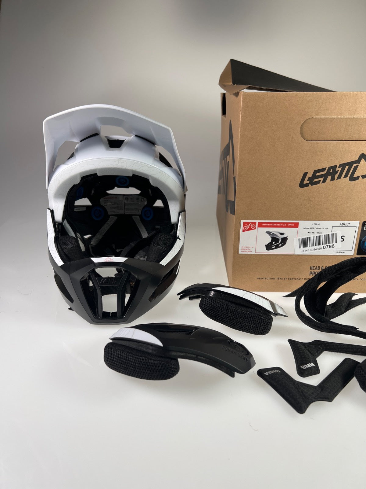 Leatt MTB Enduro 3.0 V23 Fahrradhelm - Größe 51-55cm #10435
