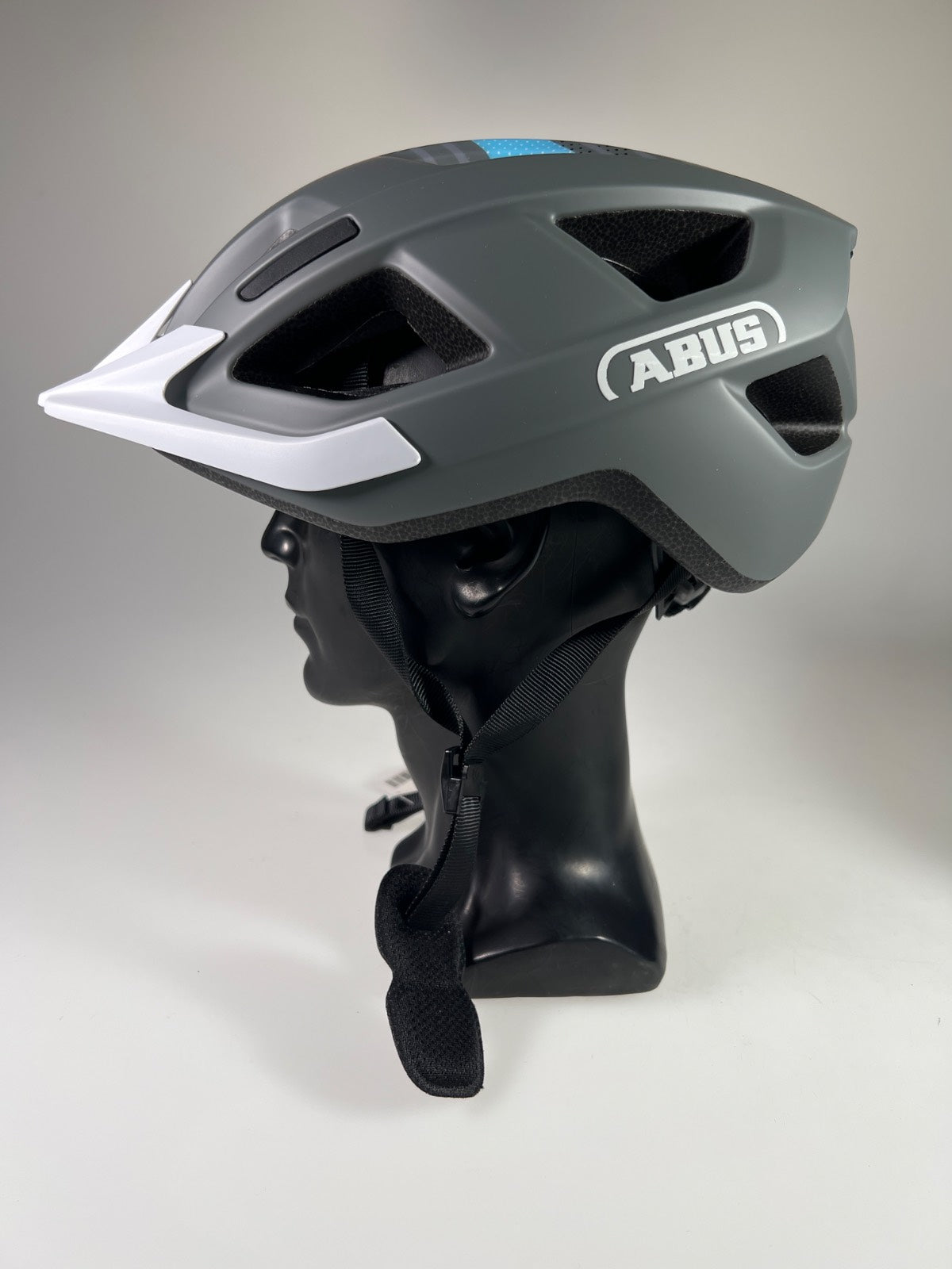 ABUS Aduro 3.0 Fahrradhelm - Größe 58-62cm #10529