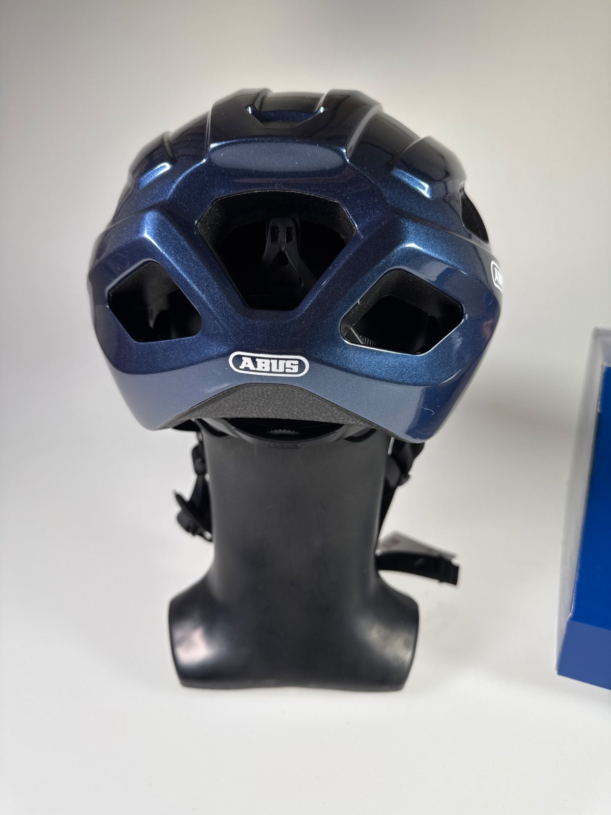 ABUS Macator Fahrradhelm - Größe 52-58cm #11044