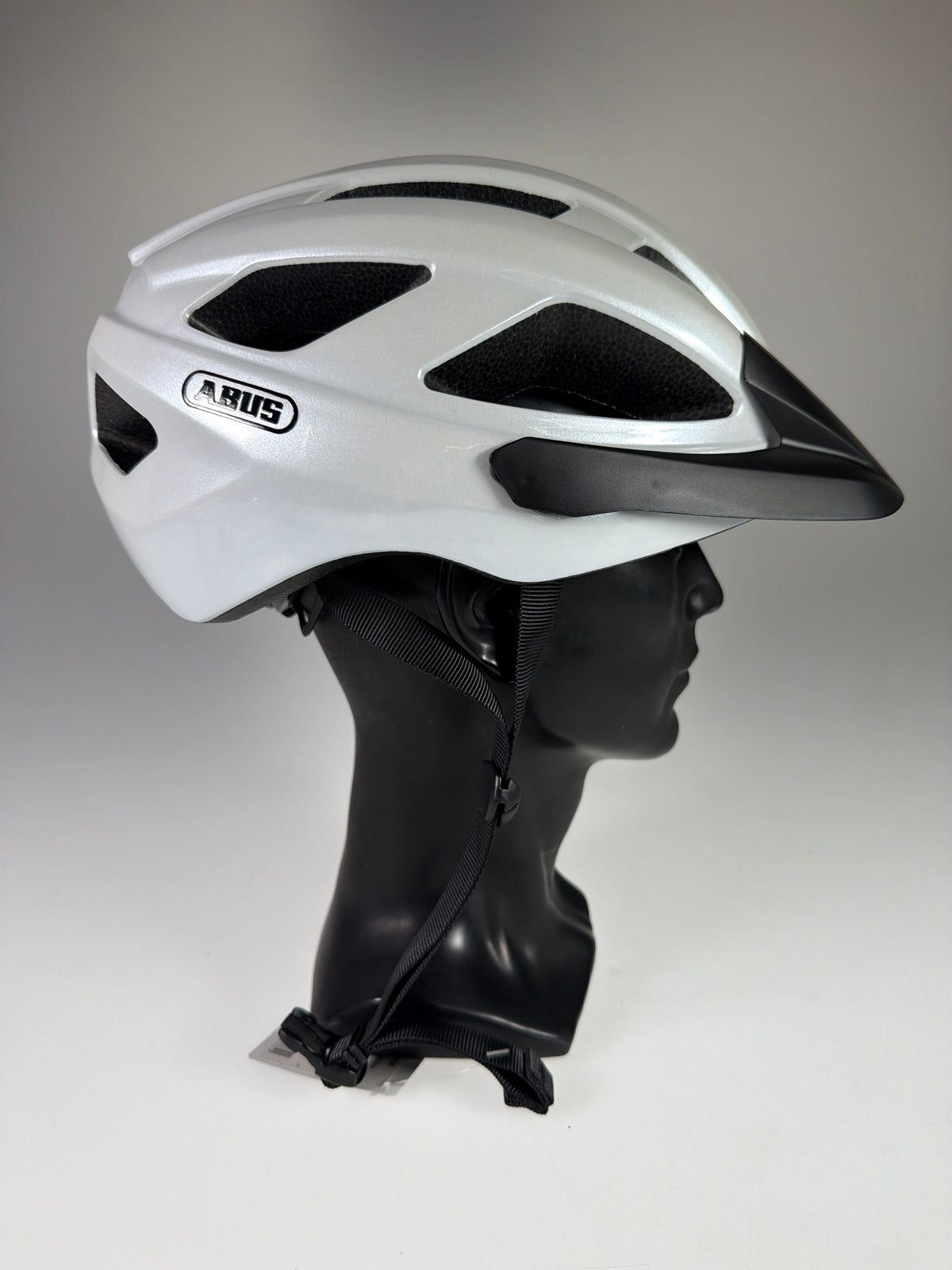 ABUS Macator Fahrradhelm - Größe 52-58cm #10331